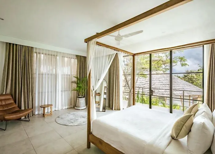 Aviela 3br With Sauna In Bingin 乌鲁瓦图