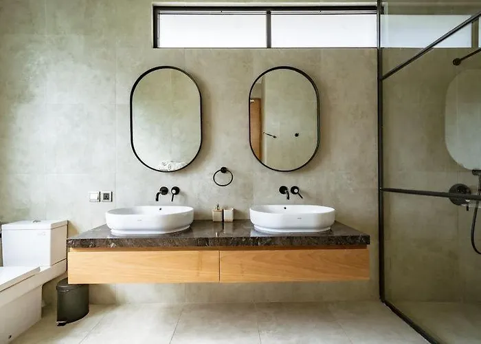 Aviela 3br With Sauna In Bingin 别墅 *